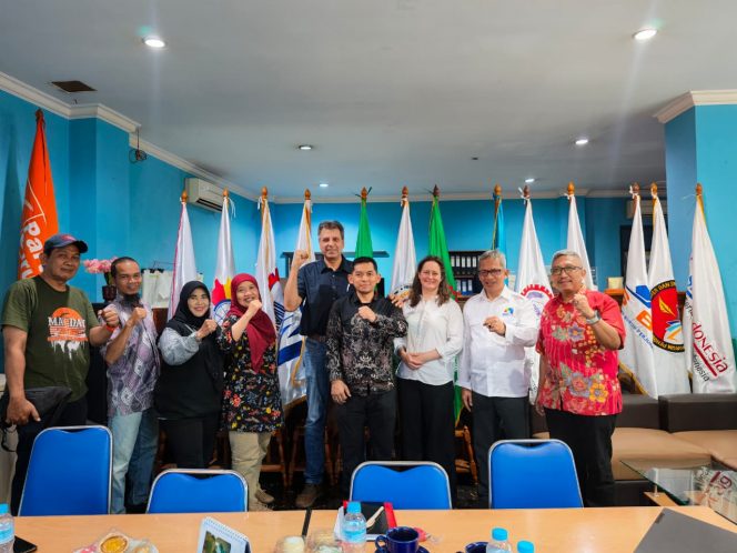 
					KSPI Terima Kunjungan 3F International Union, Bahas Penguatan Serikat Pekerja Sektor TGSL